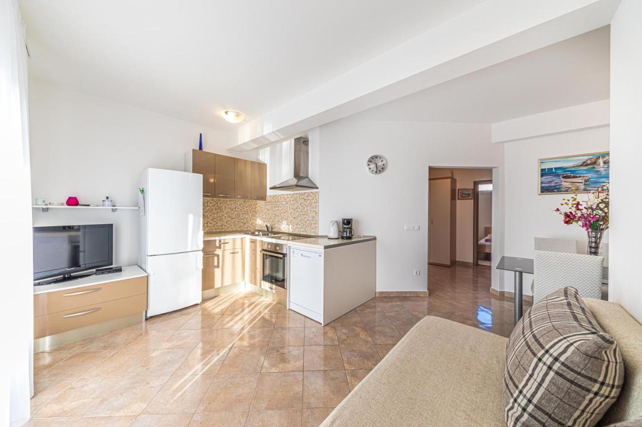 Rajcic Apartments Rogoznica  Eksteriør billede