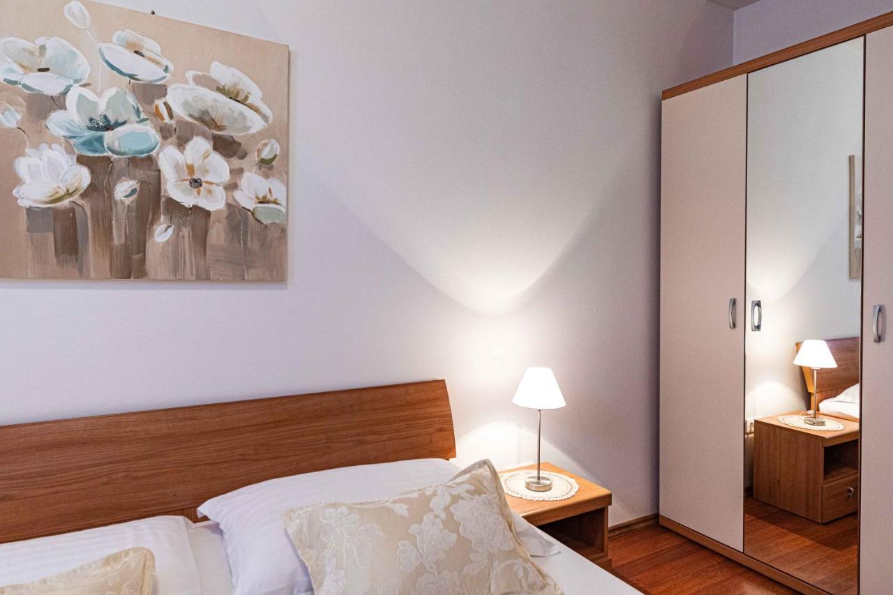Rajcic Apartments Rogoznica  Eksteriør billede
