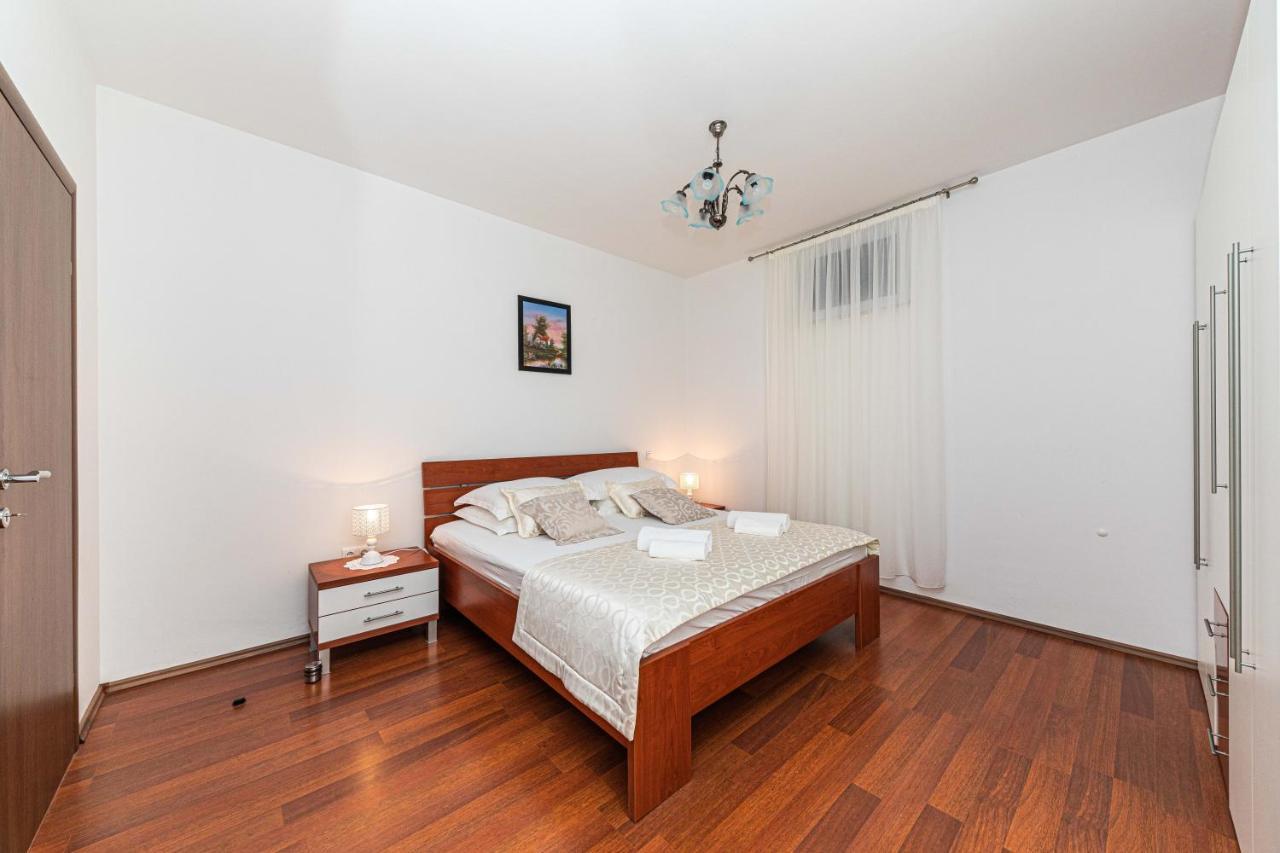 Rajcic Apartments Rogoznica  Eksteriør billede